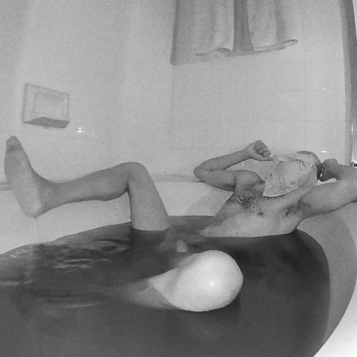 Sq photos sexcy bathtub
